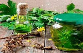 Treatment of psoriasis with celandin